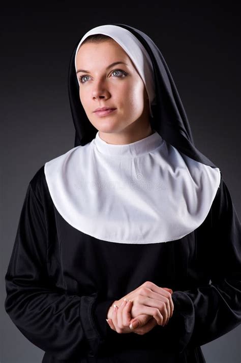 nonnesex|Nun .